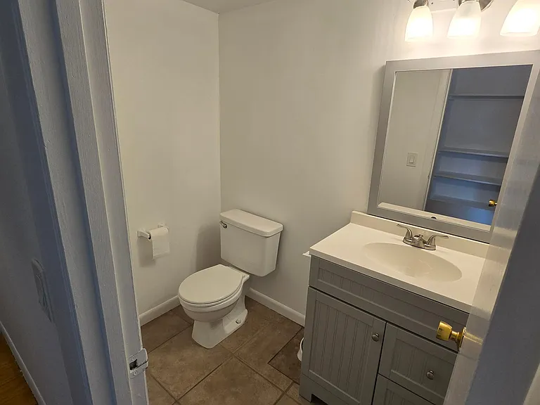 402 Dove Ln #12 — Photo 12
