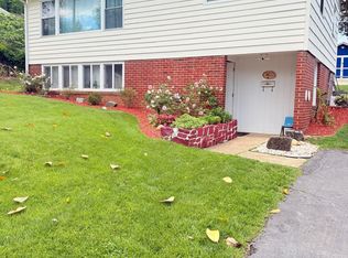 13408 Forest Glen Rd, Woodbridge, VA 22191