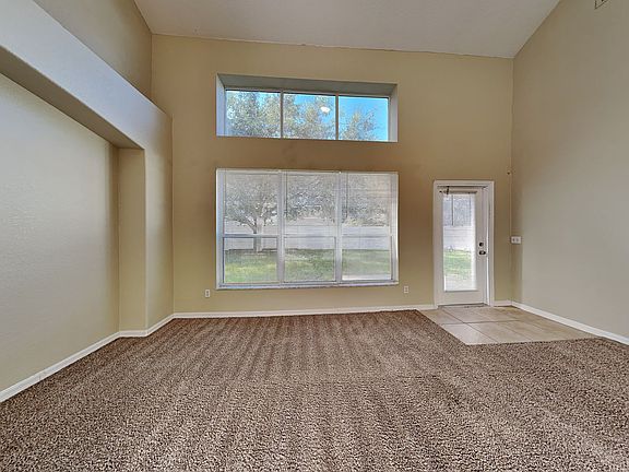 4th image of 256 Tower View Dr W