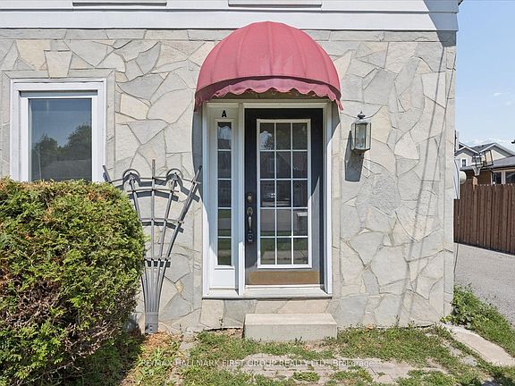 2nd image of 211 Casimir St