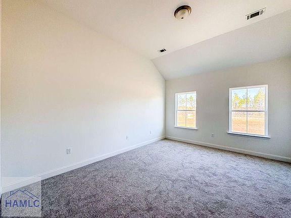 4th image of 186 Franklin Tree Dr NE