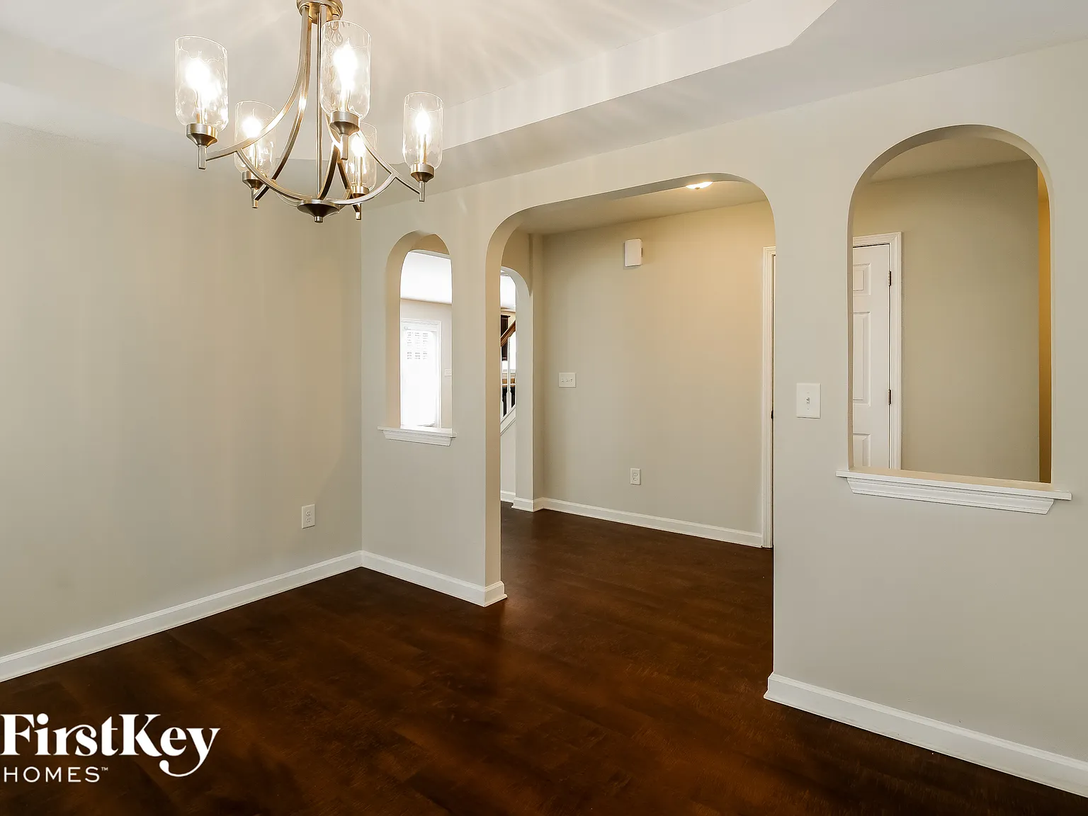 4 bed, 2.5 bath, 2678 sqft, $2,640 — Photo 3