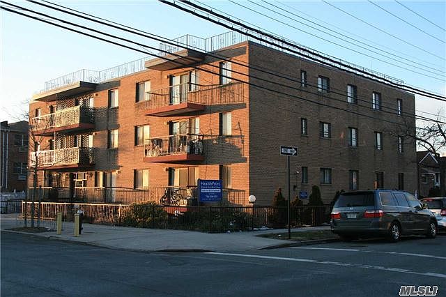 2nd image of 12215 25th Ave #Cf1