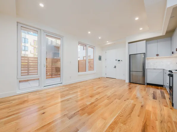 33 Franklin Street image 1 of 16