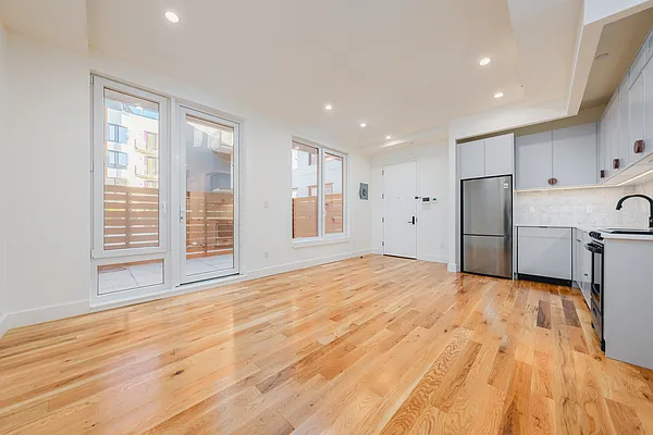 Rented by Unique Developers | media 13