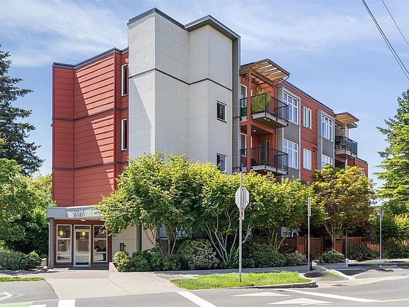 2nd image of 4040 Borden St #304
