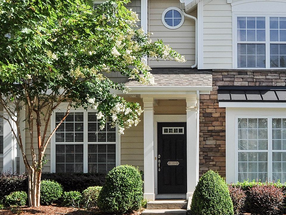 1st image of 8032 Willow Branch Dr