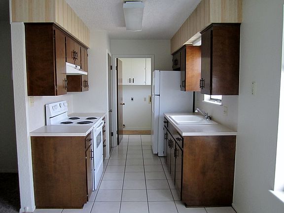 5th image of 201 S Arroyo Blvd APT D3