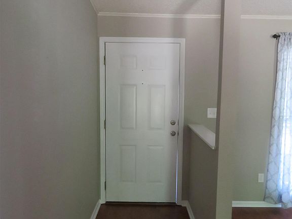 4th image of 1064 Summit Dr