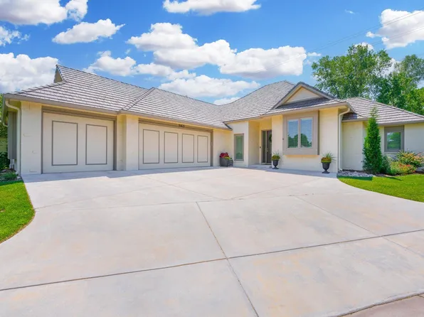 9403 E Woodspring St, Wichita, KS 67226