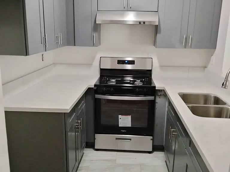 6928 Radford Ave #1 — Photo 2