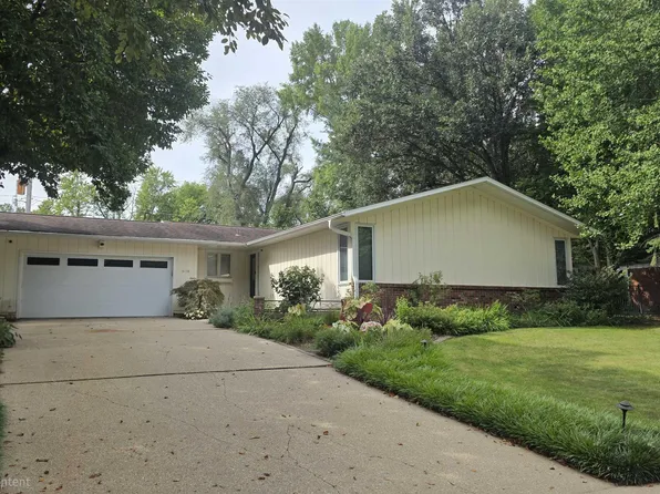 1608 Denison Dr, Springfield, IL 62704