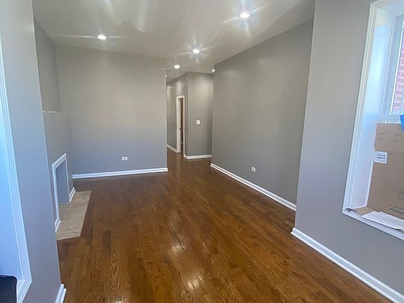 2nd image of 6628 S Maryland Ave