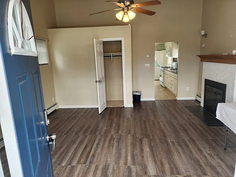 18 West Blvd — Photo 2