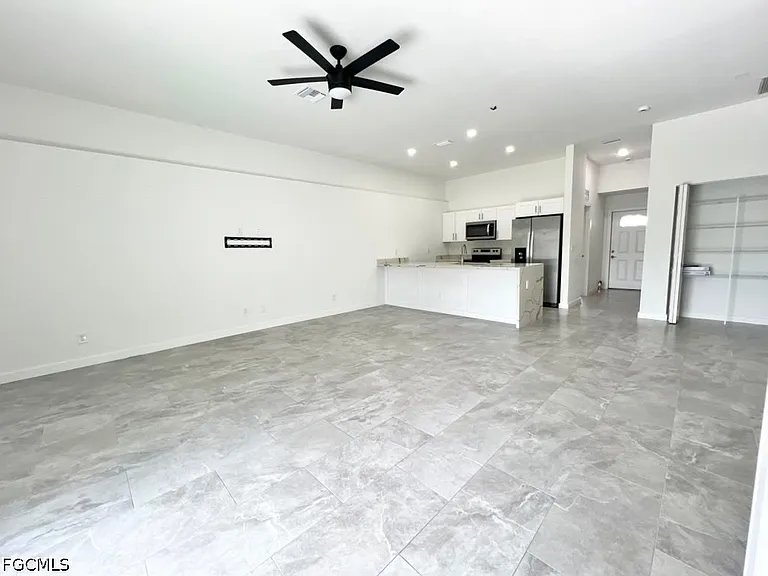 4622 SW 7th Pl — Photo 11