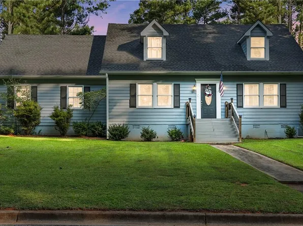 841 Hickory Dr, Monroe, GA 30656