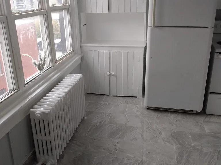 89 King St W — Photo 7