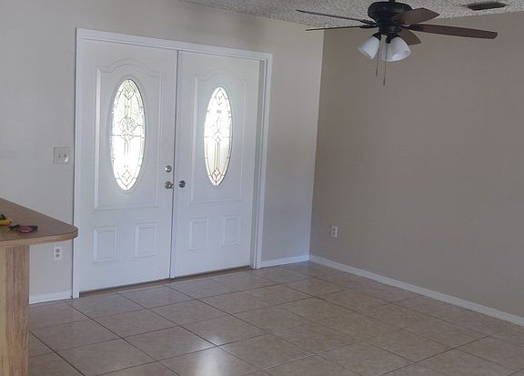 2nd image of 3322 Vista Palm Dr