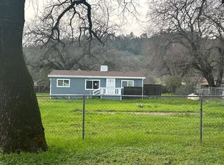 13826 Sandisle Dr, Redding, CA 96003