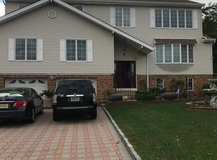 37 Renaissance Dr #2, Clifton, NJ 07013