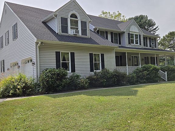 3rd image of 3314 Charles St