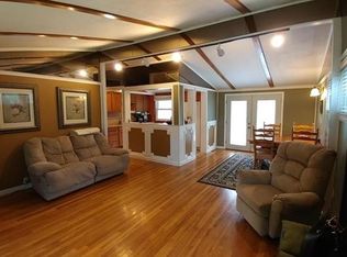 5900 N Michigan Pl, Gladstone, MO 64118