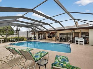 1543 SE Chiffon Avenue, Port Saint Lucie, FL 34952