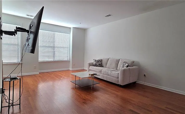 6150 Indian Wood Cir SE — Photo 5