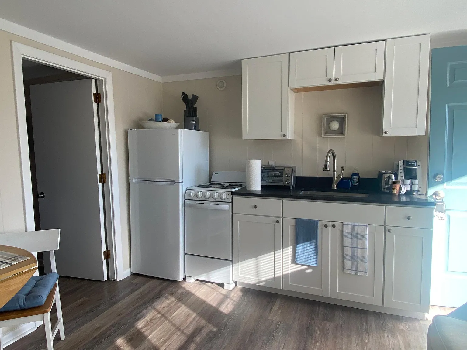 78 E Grand Ave — Photo 4