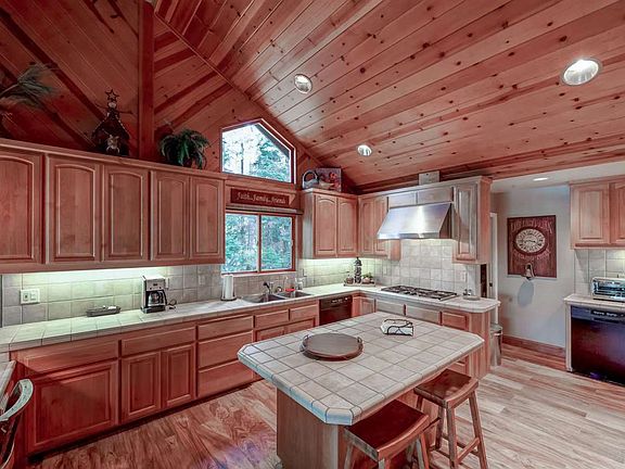 5th image of 143 Lake Almanor West Dr