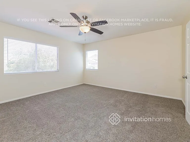 2515 Wellworth Ave — Photo 9