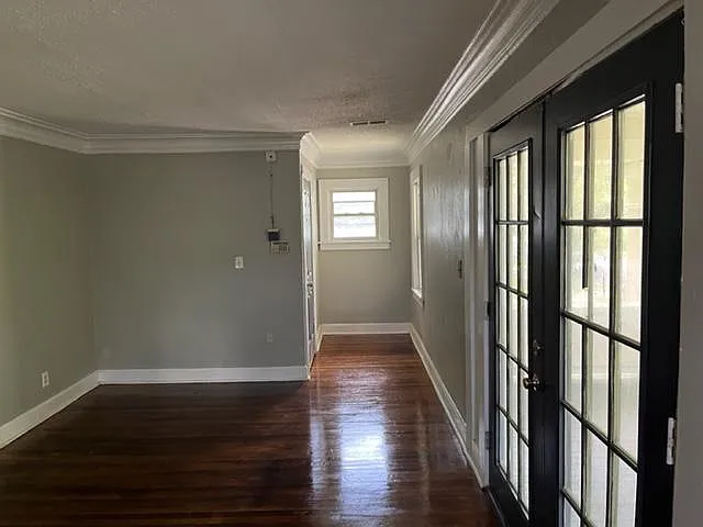 3 bed, 1050 sqft, $950 — Photo 3