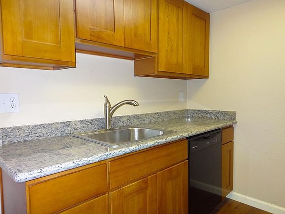 5th image of 3324 S Ainsworth Ave APT 3