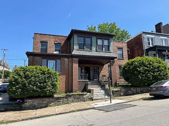 3rd image of 2201 Hawthorne Ave