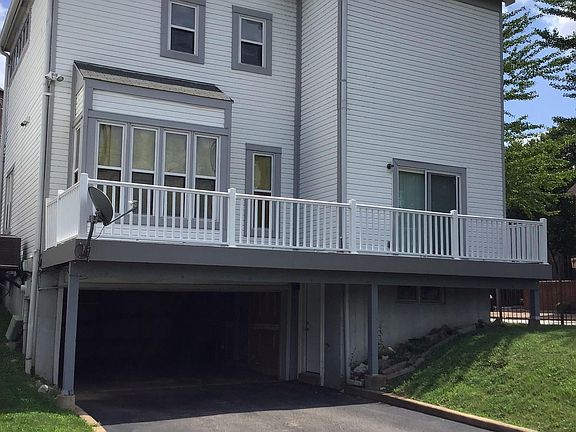 3rd image of 1201 Hadley St