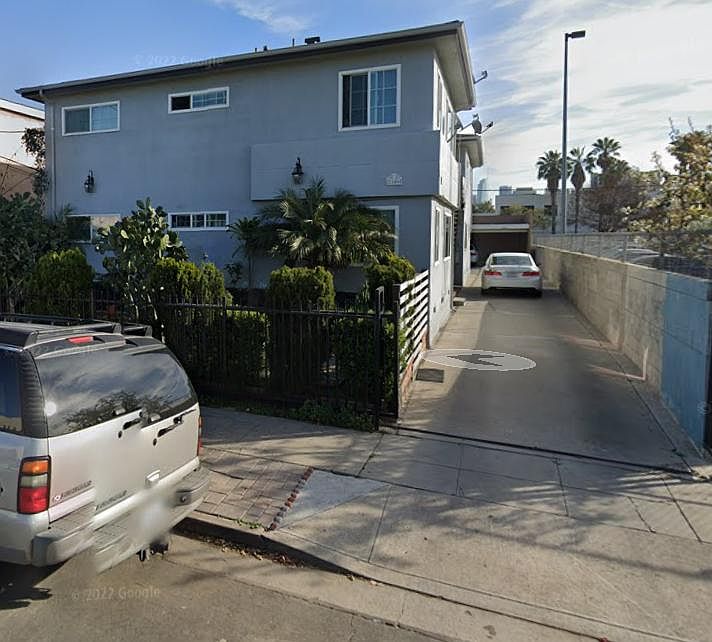 2nd image of 1146 S Kenmore Ave APT 1