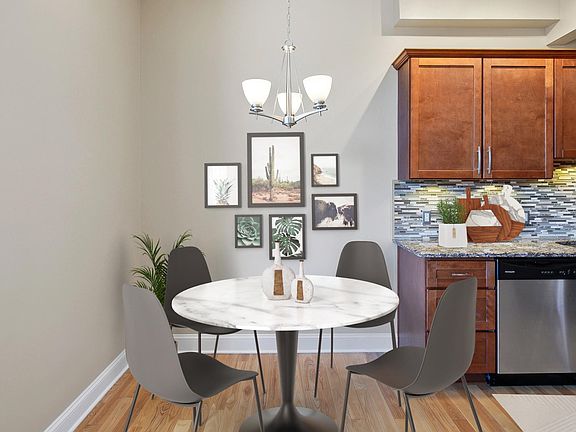 4th image of 264 S Main St #304