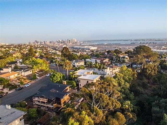 2nd image of 4030 Alameda Dr