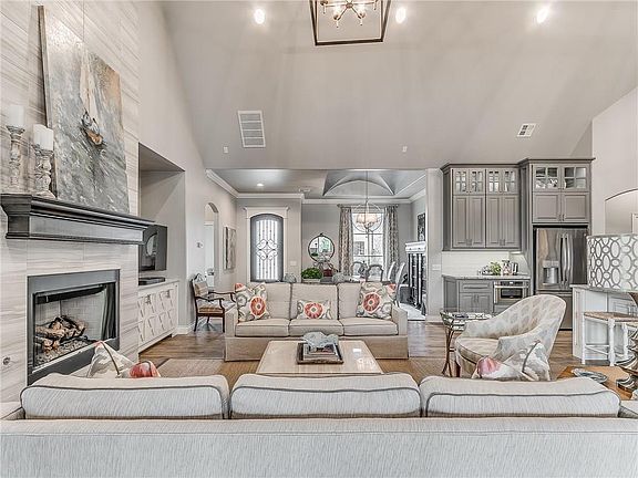 5th image of 3416 Lupine Ln