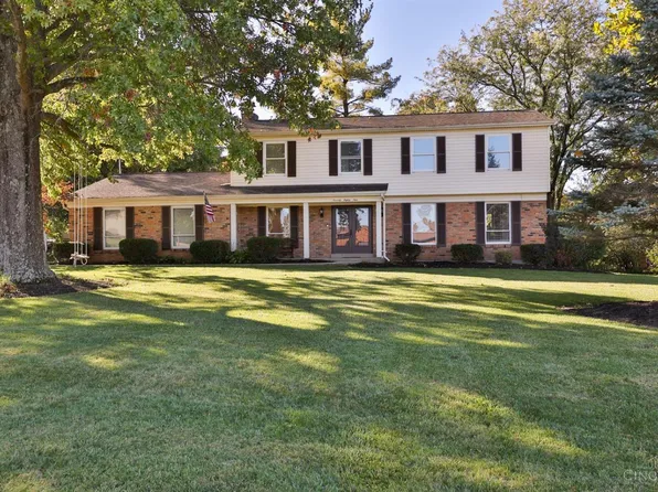 7089 Windwood Dr, West Chester, OH 45241