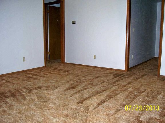 3rd image of 5862 NW Dearborn Ave