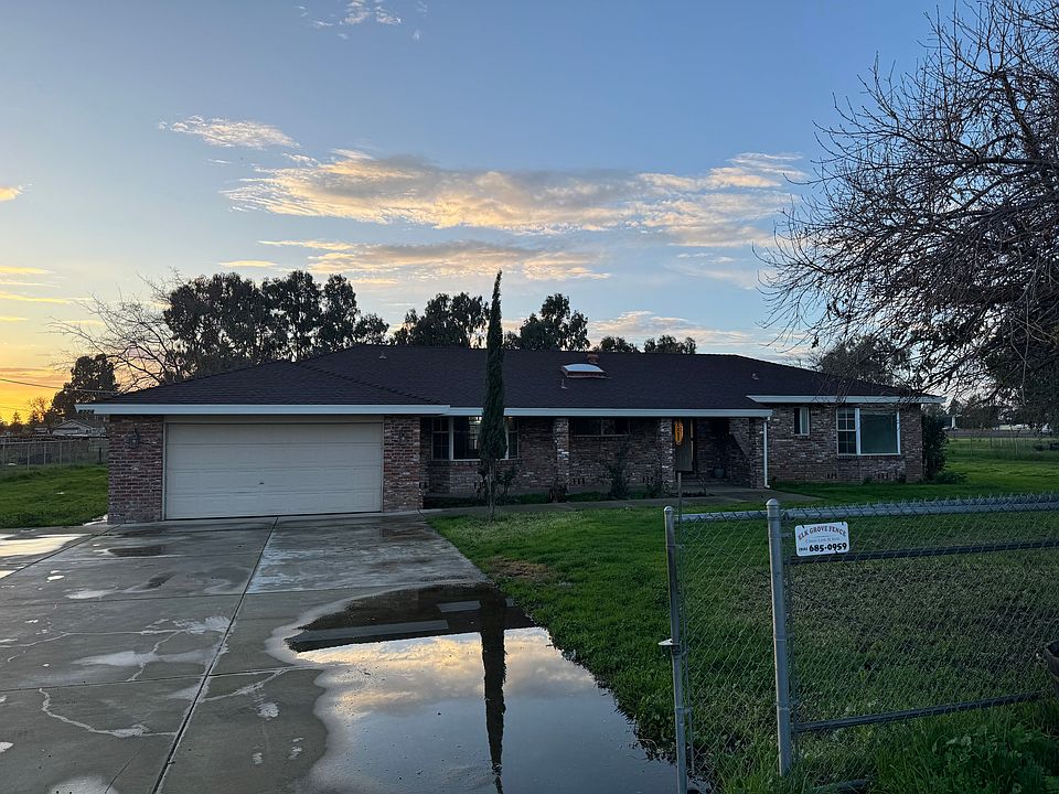 1st image of 8324 Carmencita Ave