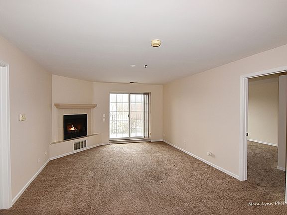 5th image of 63 Hunt Club Dr #63