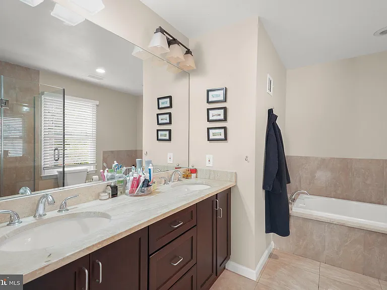 12121 Gatewater Dr — Photo 19