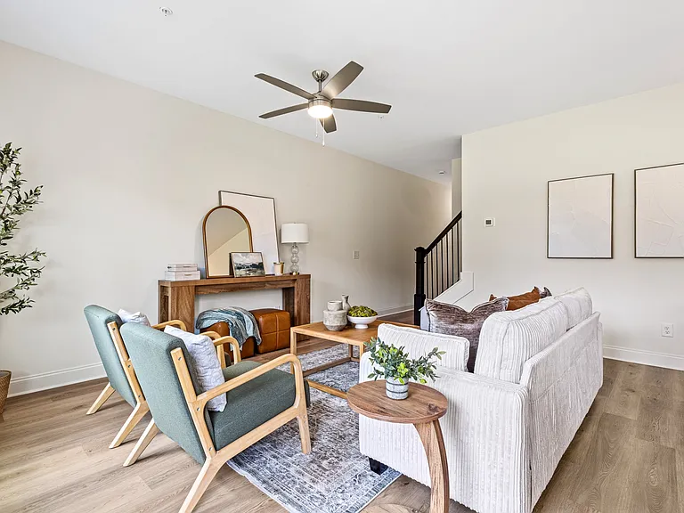 205 Starr Cir — Photo 11