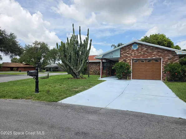 744 John Carroll Ln, West Melbourne, FL 32904