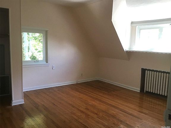 3rd image of 4306 Orient Ave