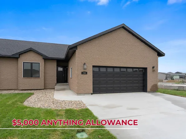 706 W Opal Ln, Hartford, SD 57033