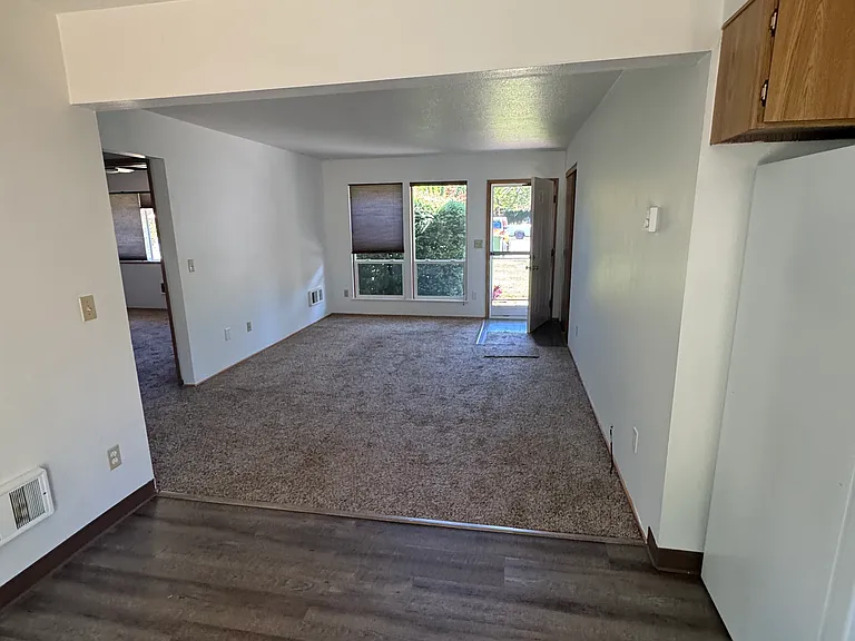 SW Metolius Ct — Photo 5