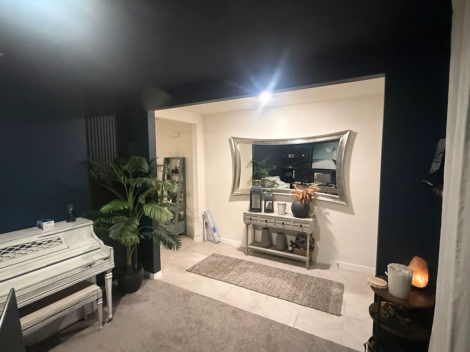 5 bed, 2607 sqft, $4,200 — Photo 2